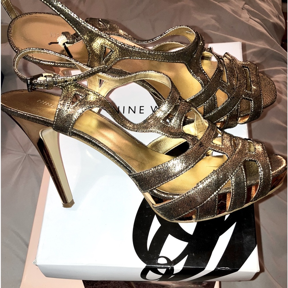 Lovely gold Nine West platform heel
